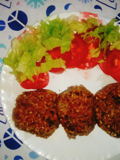 Una foto de Hamburguesa de berenjena, arroz y lenteja