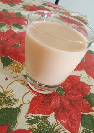 Una foto de Fresco de Mamey con Leche