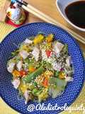 Noodles con verdure e tonno