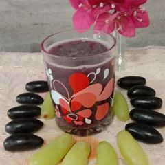 A picture of #Mar#week4 Grapes & pomegranate delight.