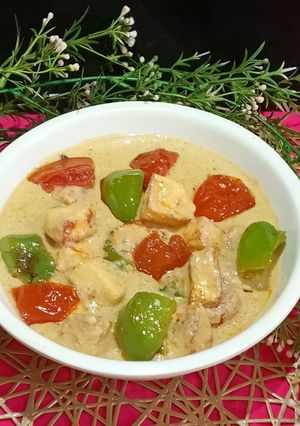 A picture of Makhni Paneer Korma.