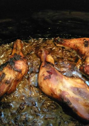 A picture of Slow cooked pulled chicken.