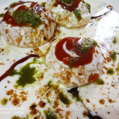 A picture of Moong dal dahi bhalla.