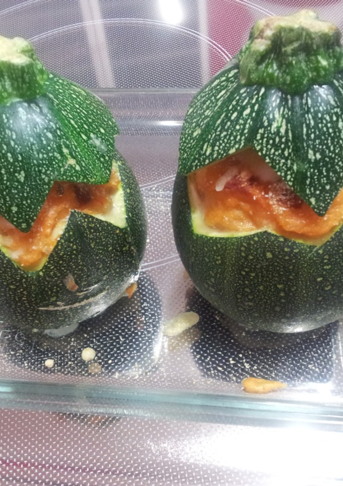Una foto de Calabacines redondos rellenos