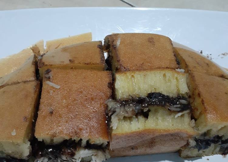 Martabak manis teflon