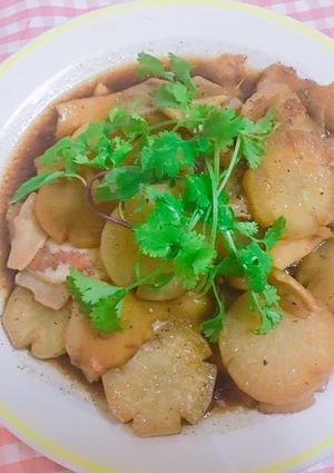 Hình của món Củ cải kho dừa.