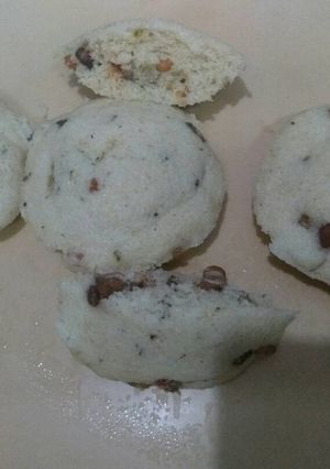 A picture of Sprouts Idli.