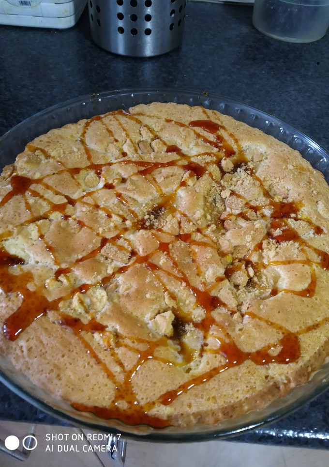 Una foto de Bizcocho de plátano y galletas al caramelo😋