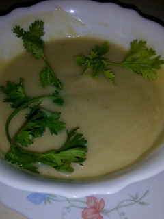 A picture of Cream of mushroom soup.
