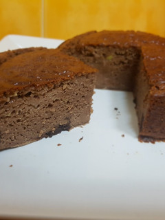 Una foto de Bizcocho de calabacín y chocolate