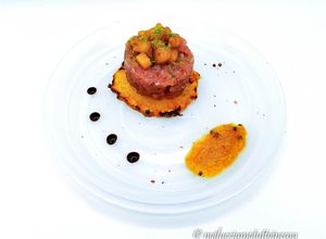 Foto di Tartare di Tonno con Ananas di più Consistenze