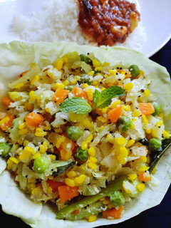 கல்யாண வீட்டு முட்டைகோஸ் பொரியல் (cabbage poriyal recipe in Tamil) செய்முறை முக்கிய புகைப்படம்