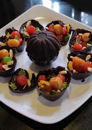 A picture of Choco fruit bowl.