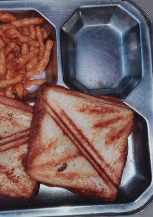 पोटैटो फिलिंग सैंडविच (Potato filling sandwich recipe in hindi) रेसिपी मुख्य फोटो