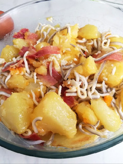 Una foto de Huevos Rotos con Jamón y Gulas