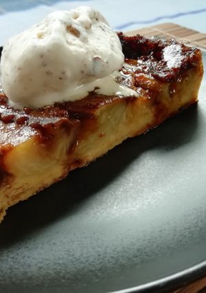 รูปของ 2019 29.Banana and peanut butter upside down streamed cake