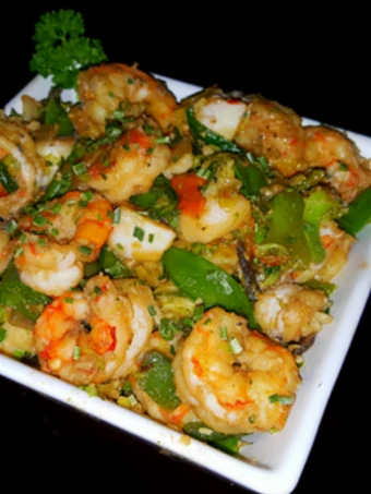 Recipe Mike&#39;s Spicy Garlic Shrimp &amp; Scallop Asian Stir Fry Over.Rice the Can Spoil the Tongue So Delicious