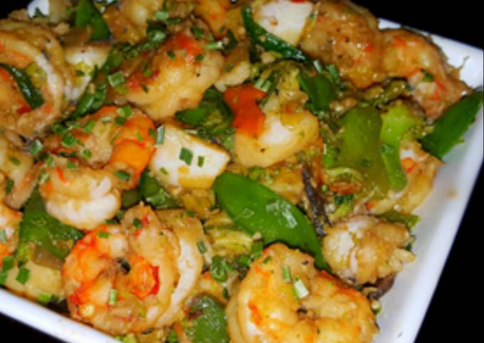 Mike's Spicy Garlic Shrimp & Scallop Asian Stir Fry Over.Rice