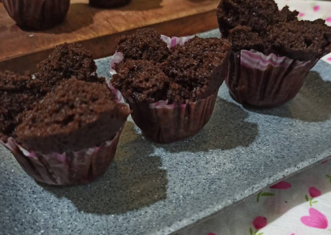 Bagaimana Menyiapkan Bolu Kukus Coklat Merekah, Lezat Sekali