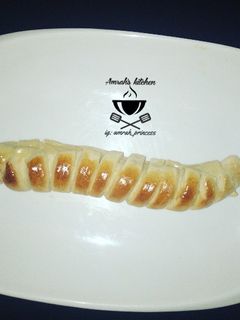 Buns din da ake zuba nutella a ciki mai kirar catapillar ainihin hoton girkin