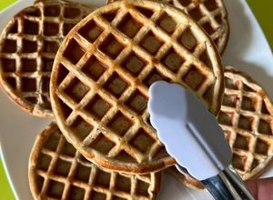 Una foto de Waffles con proteína