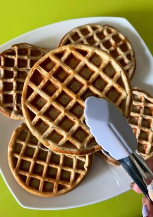 Una foto de Waffles con proteína
