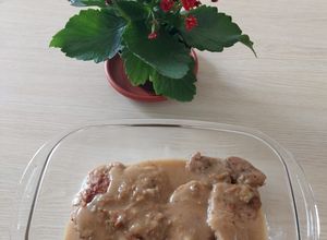 Una foto de Medallones de Cerdo en Salsa de Cognac