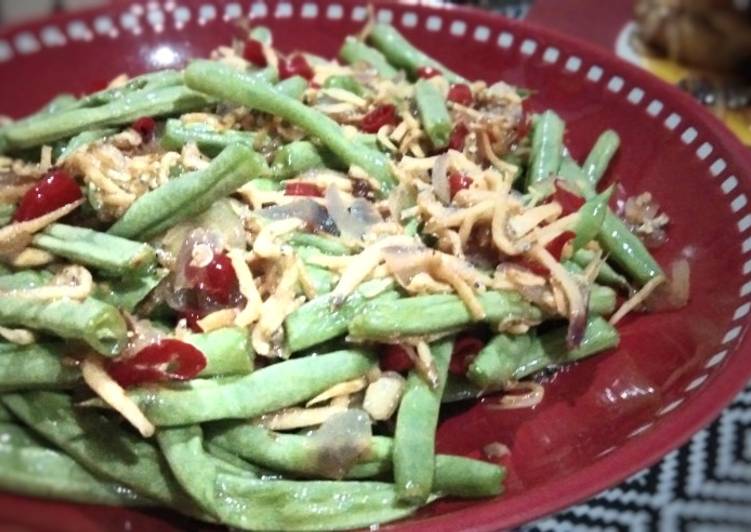 Langkah Menyiapkan Tumis baby buncis teri, Enak