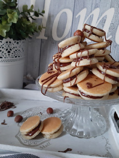 Una foto de Mini tortitas rellenas