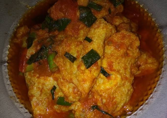 Anti Ribet, Buat Telur dadar sambel daun bawang Enak