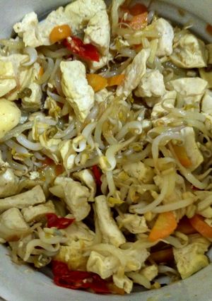 Foto resep Tumis tahu kuning dan tauge sederhana