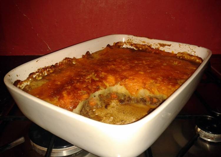 Easiest Way to Make Any-night-of-the-week Shepherds Pie with Garlic Mash