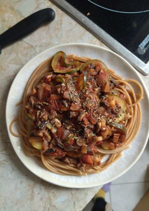 Cukkinis- paradicsomos tészta recept fotója