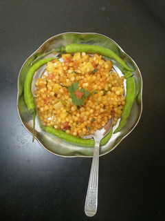 સાબુદાણા ની ખીચડી (Sabudana Khichdi Recipe In Gujarati) રેસીપી મુખ્ય ફોટો
