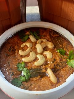 કાજુ કરી (Kaju Curry Recipe In Gujarati) રેસીપી મુખ્ય ફોટો