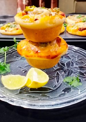 A picture of Chicken bbq pizza muffins/pizza cups And bbq pizza.