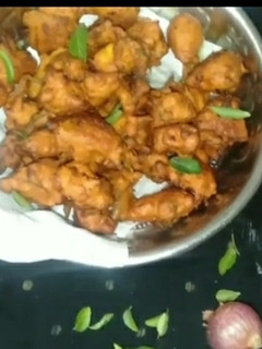 புடலங்காய் பக்கோடா (Pudalankaai pakoda recipe in tamil) செய்முறை முக்கிய புகைப்படம்