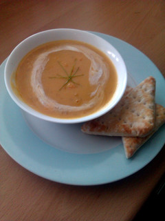 A picture of Vickys Creamy Yellow Pea and Ham Soup, GF DF EF SF NF.