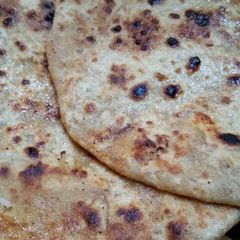 A picture of Aloo paratha.