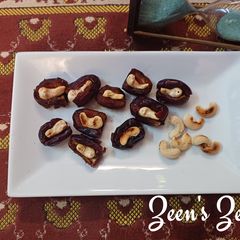 A Date with Cashewnuts A picture of A Date with Cashewnuts.