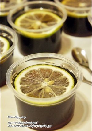 A picture of Refreshing Lemon Winter Melon Tea Jelly.