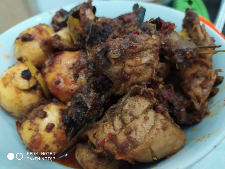 Resep Ayam dan turunannya aka telor masak bumbu rendang praktis Yang Enaknya Kebangetan