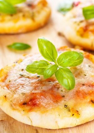صورة لوصفة بيتزا خضار 🍕🍅 Vegetable pizza
