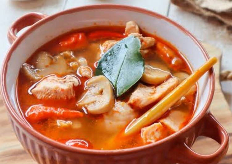 Langkah Mudah untuk Menyiapkan Tom Yam Ayam, Bikin Ngiler
