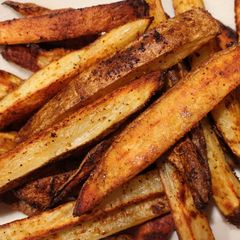 A picture of Cajun Baked Fries.