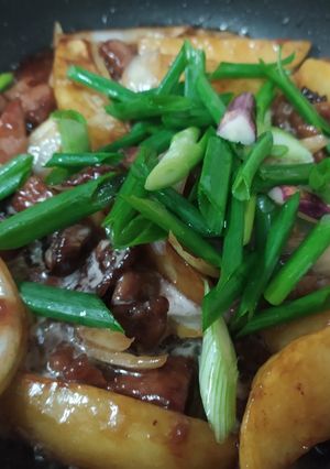 A picture of Beef & Potatoes in Oyster Sauce.