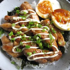 A picture of Teriyaki ‘Mayo’ Chicken Rice Bowl.