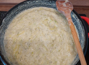 Cukkinifőzelék, saját termés:) recept fotója
