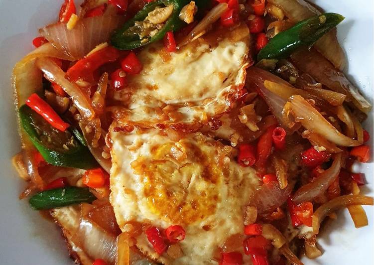 Resep Telur Ceplok Bumbu Cabe masakanindo  antiribet 