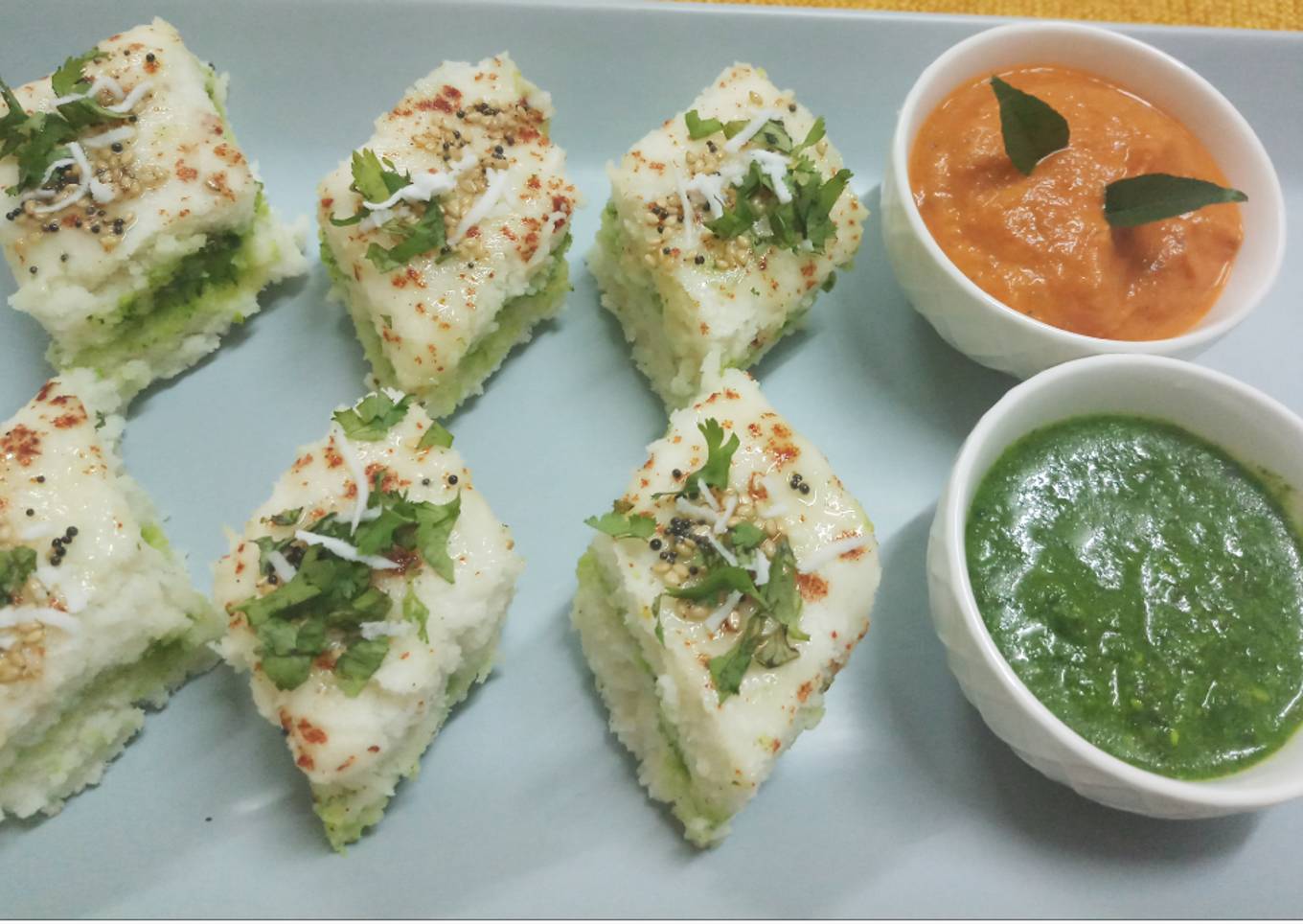 Instant Suji Sandwhich Dhokla